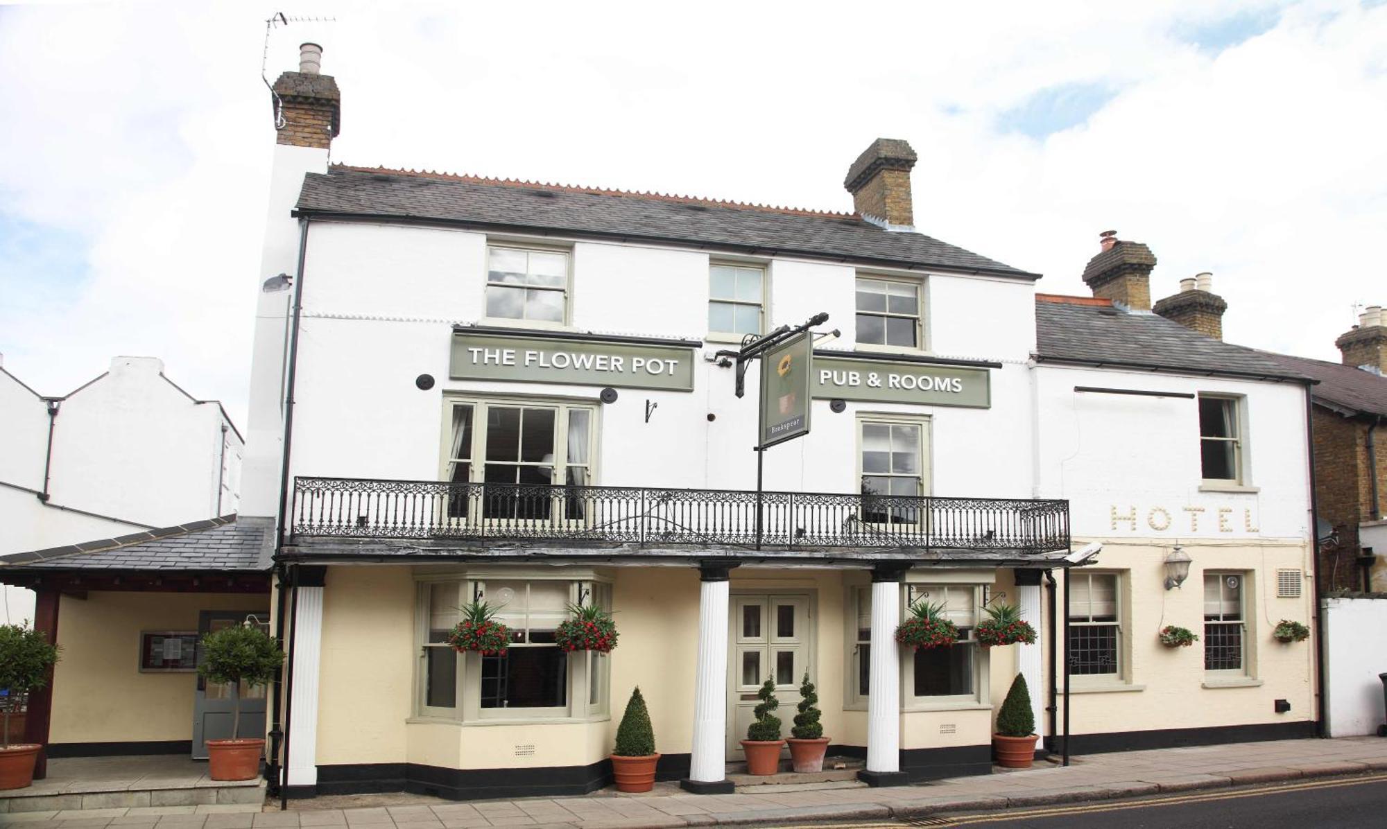 Flower Pot Hotel Sunbury-on-Thames Exterior photo